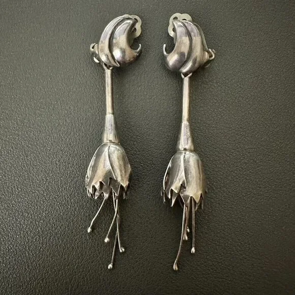 Antonio Pineda Taxco Mexico 970 Silver Flower floral Drop Clip Earrings